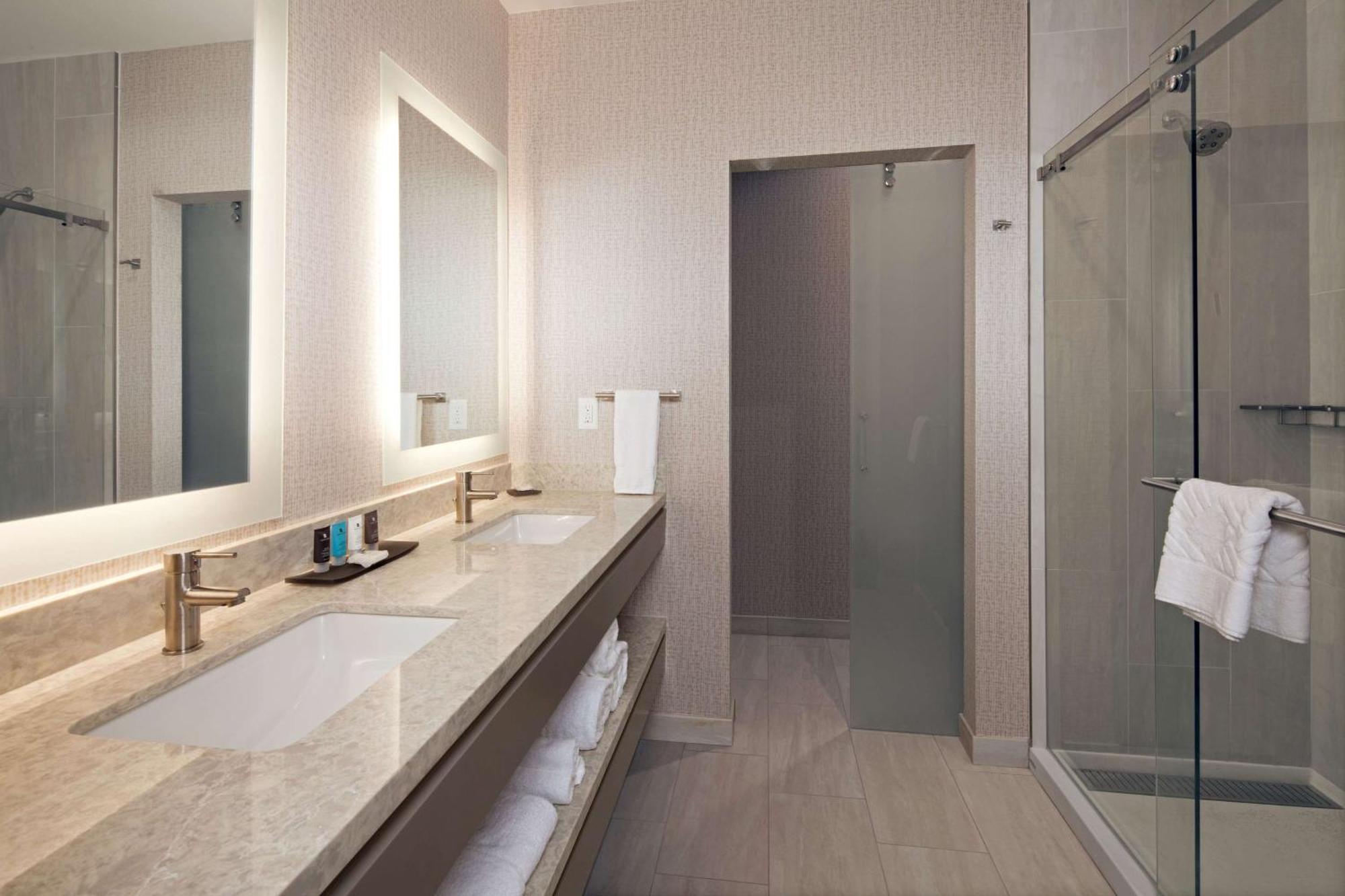 H Hotel Los Angeles, Curio Collection By Hilton Exterior foto